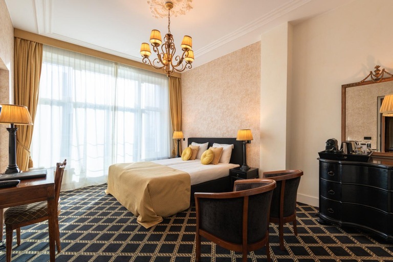 Bedroom 3, Grand Boutique Hotel Huis Vermeer, Deventer
