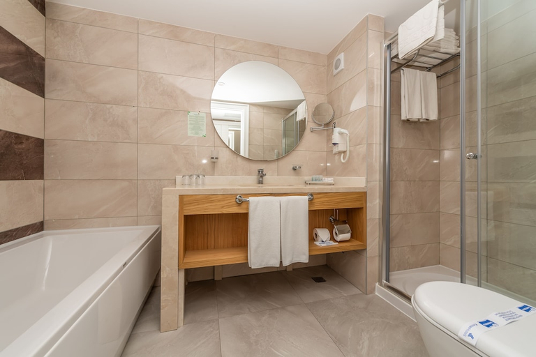 Bathroom 5, Kirman Sidera Luxury & Spa, Manavgat