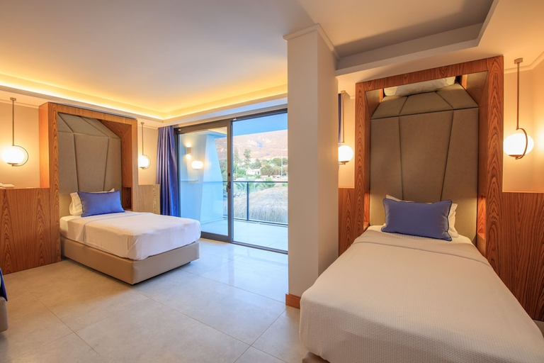 Bedroom 3, Orka World Hotel & Aqua Park, Fethiye