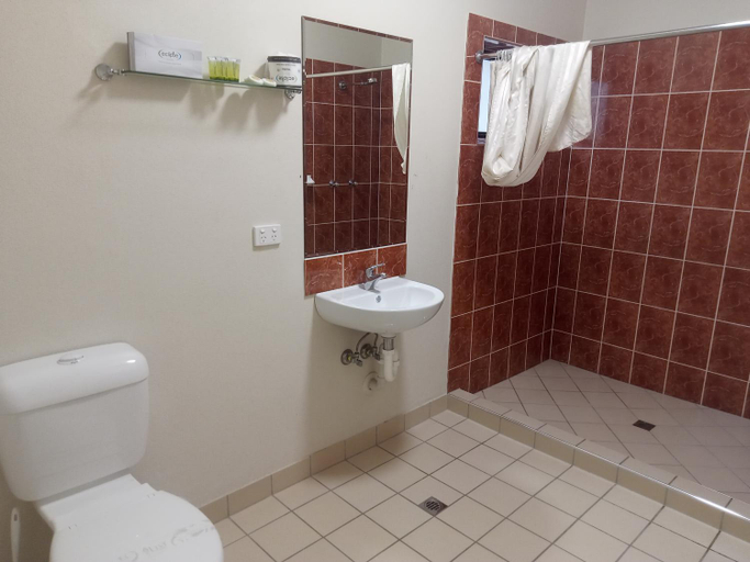 Bathroom 6