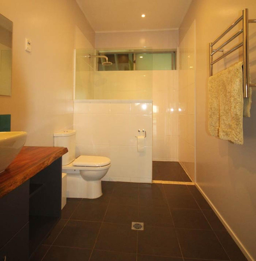Bathroom 4, Ifieleele Plantation Eco Retreat, Aana Alofi I