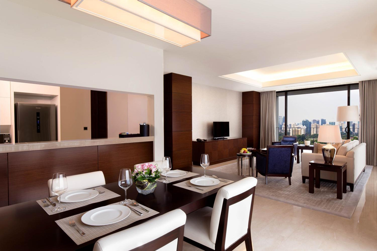 Dining Room 28
