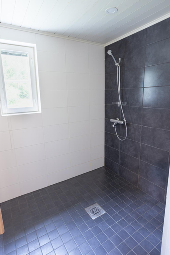 Bathroom 2, Lomaperkkio Cottages, Kainuu