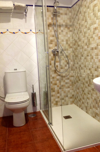 Bathroom 3, Casa Cayo, Cantabria