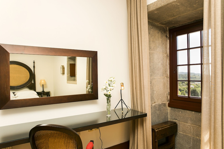 Bathroom 5, Pousada Mosteiro de Guimarães - Monument Hotel, Braga