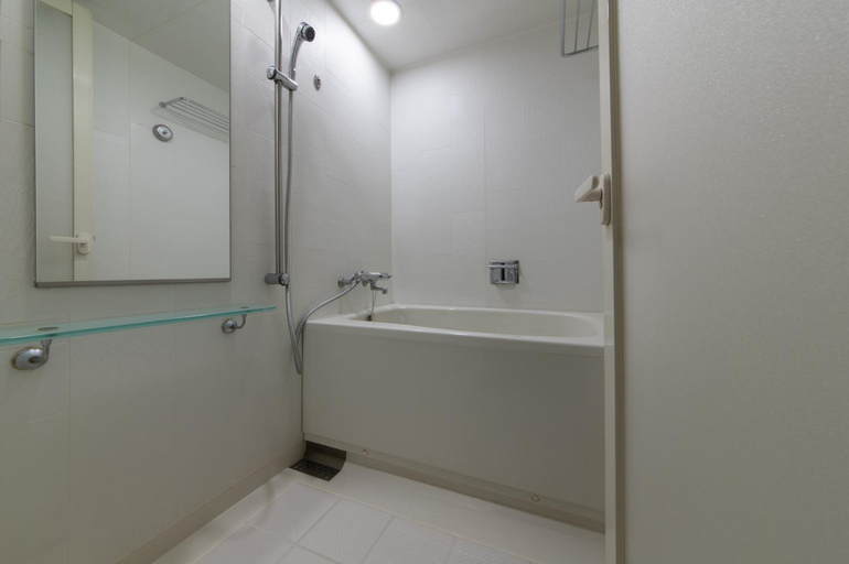 Bathroom 4, Hotel Vista Kumamoto Airport, Ōzu