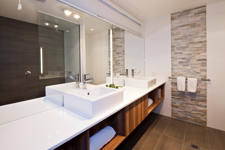 Bathroom 3, Ballarat Suites, Ballarat - Central