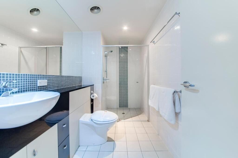 Bathroom 4, Pumicestone Blue, Caloundra - Caloundra S.