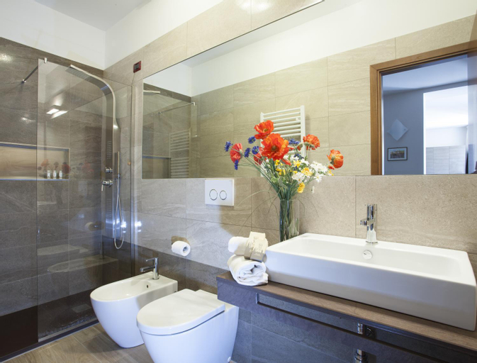 Bathroom 6