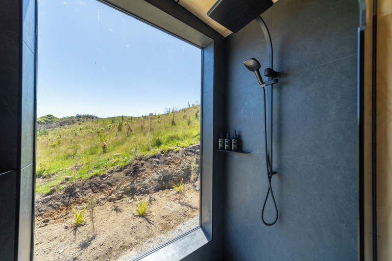 Bathroom 3, Tukare Lookout, Southland
