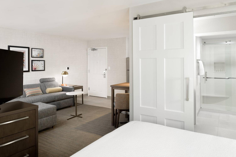 Bedroom 12
