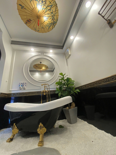 Bathroom 2, X-Stay Da Nang, Ngô Quyền