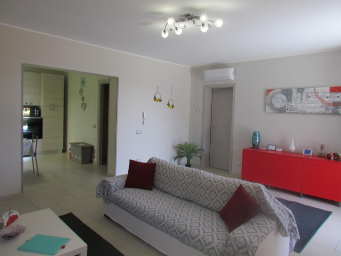 Others 4, Valle apartments, Lucca