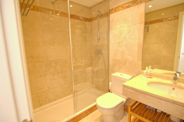 Bathroom 3, CT 108 - Calanova, Málaga