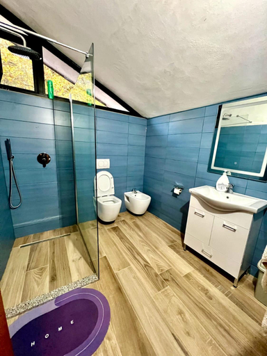 Bathroom 3, Bar Restorant Geshtenja, Malësi e Madhe