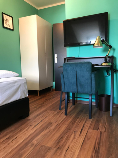 Bedroom 6