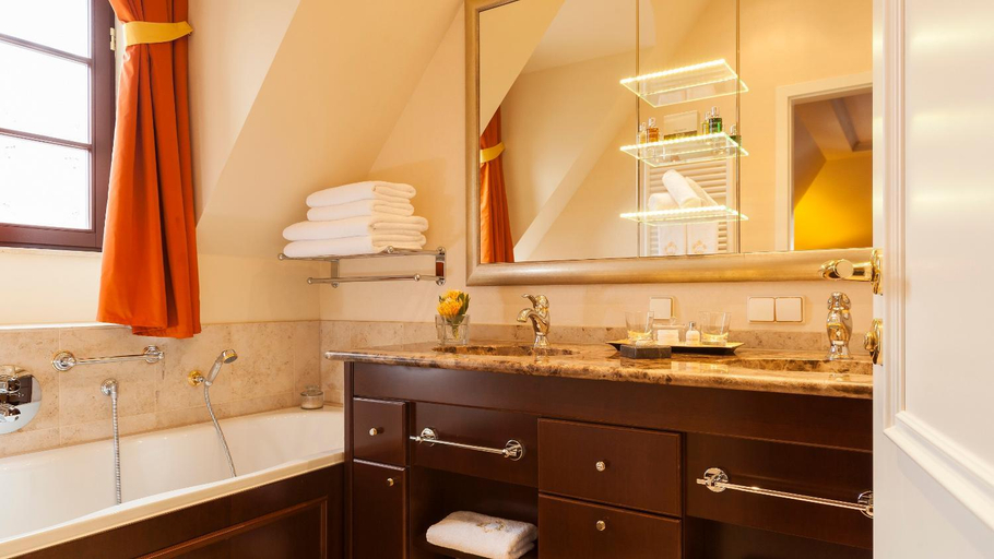 Bathroom 4, Relais & Chateaux Bulow Palais, Dresden