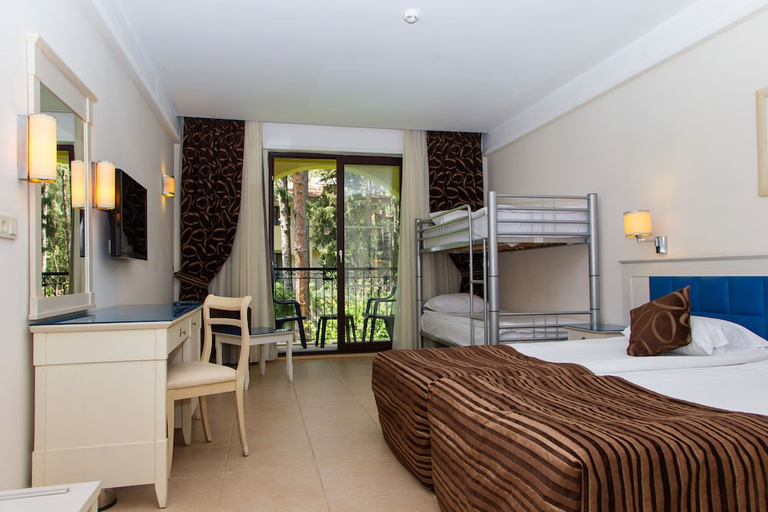 Bedroom 4, Champion Holiday Village - All Inclusive, Kemer