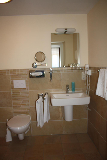 Bathroom, Restaurant-Cafe-Pension Himmel, Landshut
