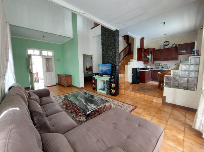 Dining Room 4