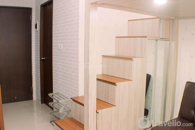 Bedroom, Stunning Comfy Studio Transpark Juanda By Travelio, Bekasi