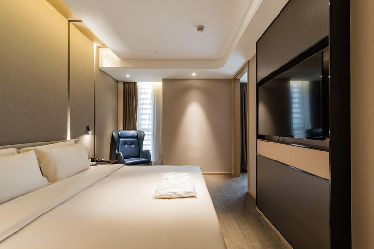 Bedroom 15
