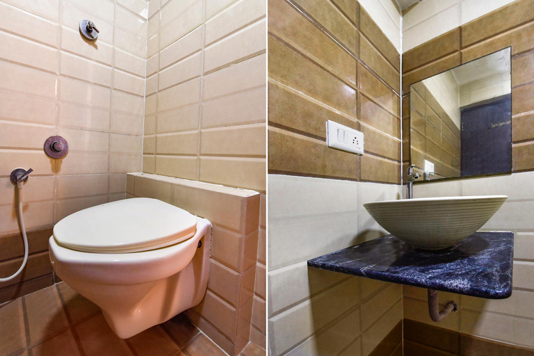 Bathroom, FabHotel Crystal Inn II - Paldi Char Rasta, Ahmadabad