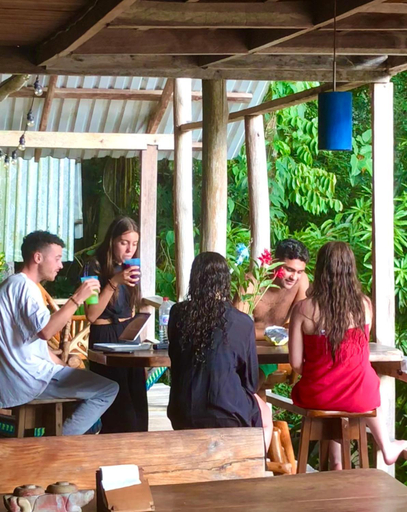 Food & Drinks 5, Jungle River Lodge, La Ceiba