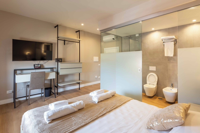 Bedroom 4, LUMINA3 Luxury Room Guest House, ROME, Rome