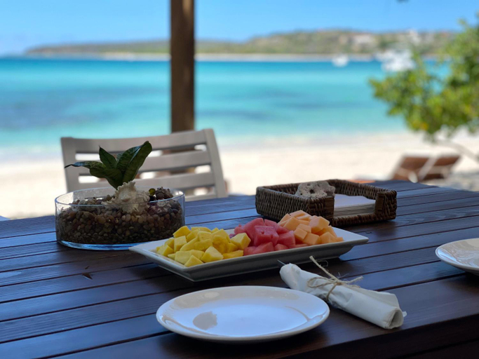 Food & Drinks 5, Blue Island Punta Rucia, La Isabela