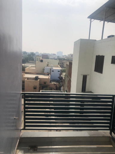 4, C T Heights Inn, Bharatpur