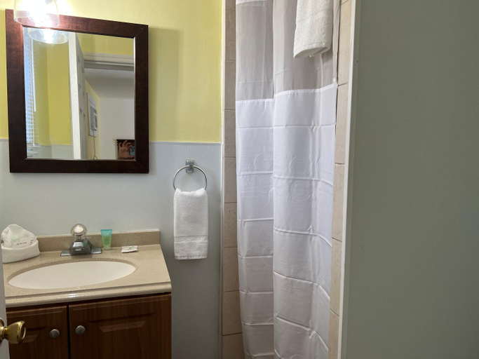 Bathroom 5, Budget Inn Motel Suites Somers Point, Atlantic
