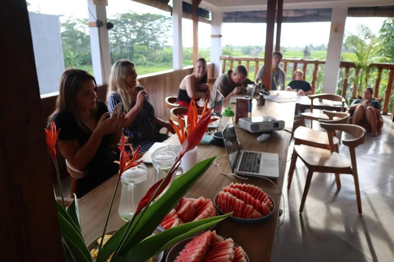 Food & Drinks, The Moon House for Entrepreneurs, Badung