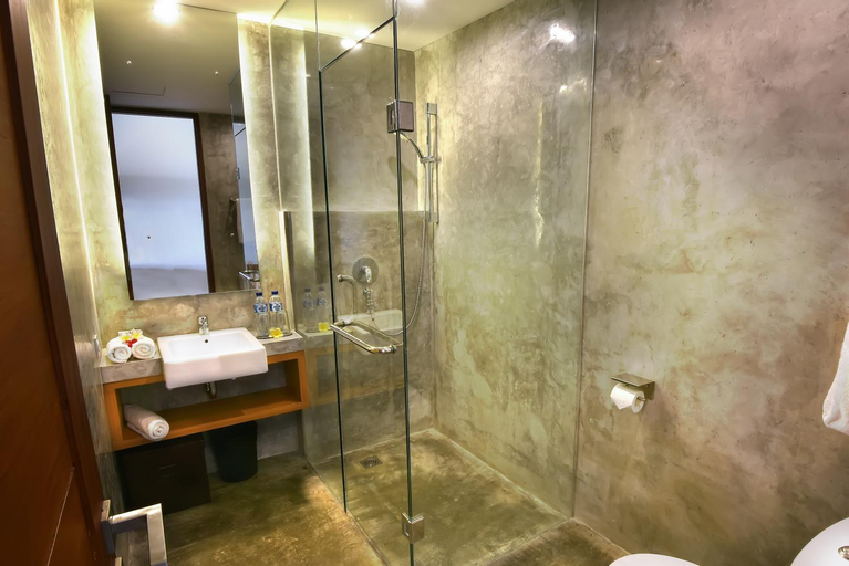 Bathroom 5