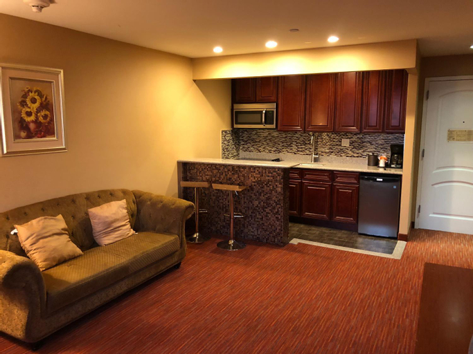 Dining Room 14
