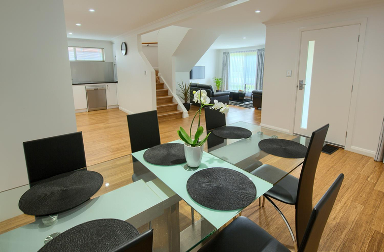 Dining Room 4
