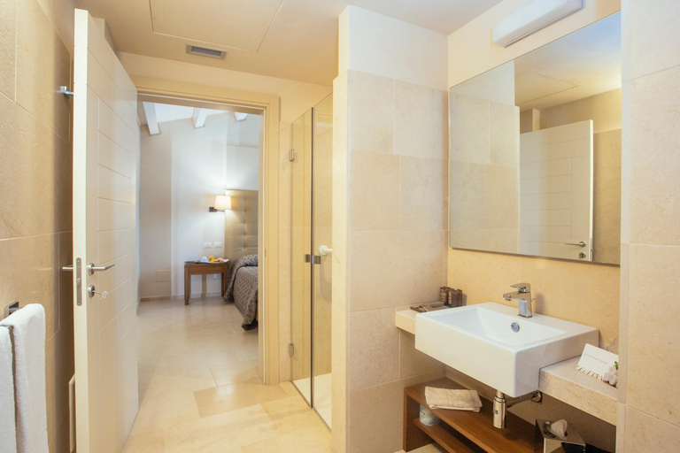 Bathroom 5, Firriato Hospitality - Baglio Soria, Trapani