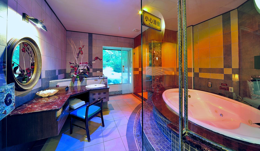 Bathroom 3, Hakodate Motel, Kaohsiung