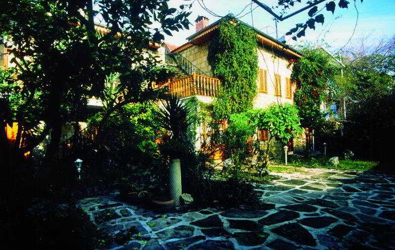 Others 3, Begonville Pension, Manavgat