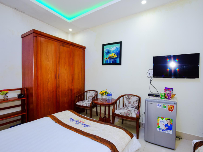 Bedroom 13