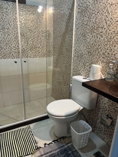 Bathroom 2, Praia Comprida Flats, Angra dos Reis
