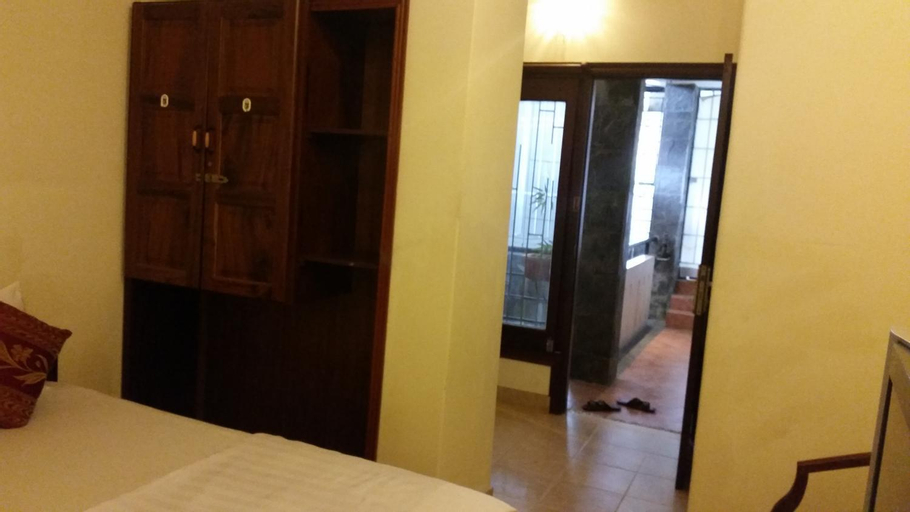 Bedroom 13