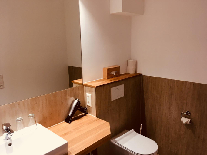 Bathroom 5, Hotel Spiegel Garni, Lindau (Bodensee)
