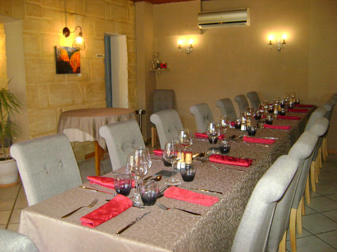 Food & Drinks 4, Le H de SERNHAC, Gard