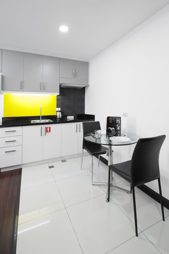 Dining Room 4