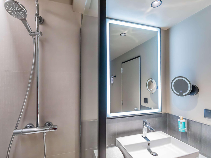 Bathroom 3