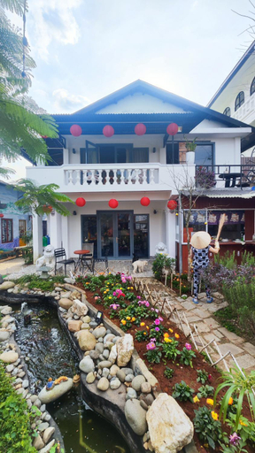 Exterior 5