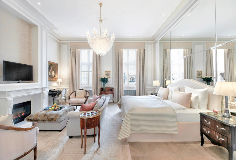 Bedroom, Hotel Sacher, Wien
