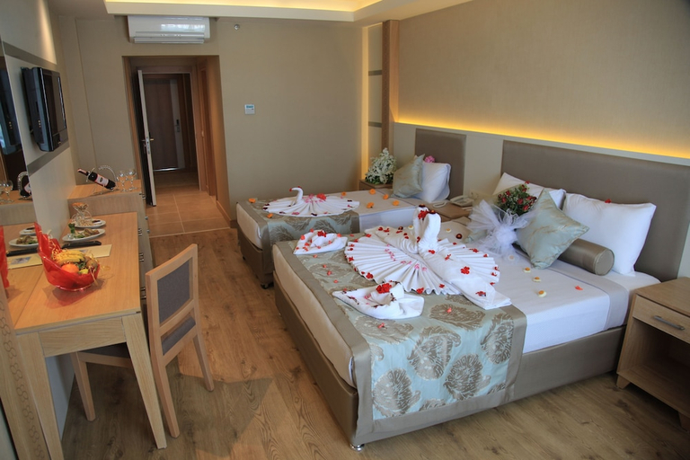 Bedroom 3, Kahya Aqua Resort and Spa, Alanya