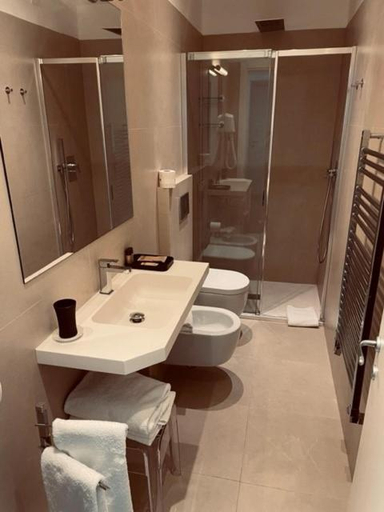 Bathroom, Suite Aria d'Arte 1, Florence
